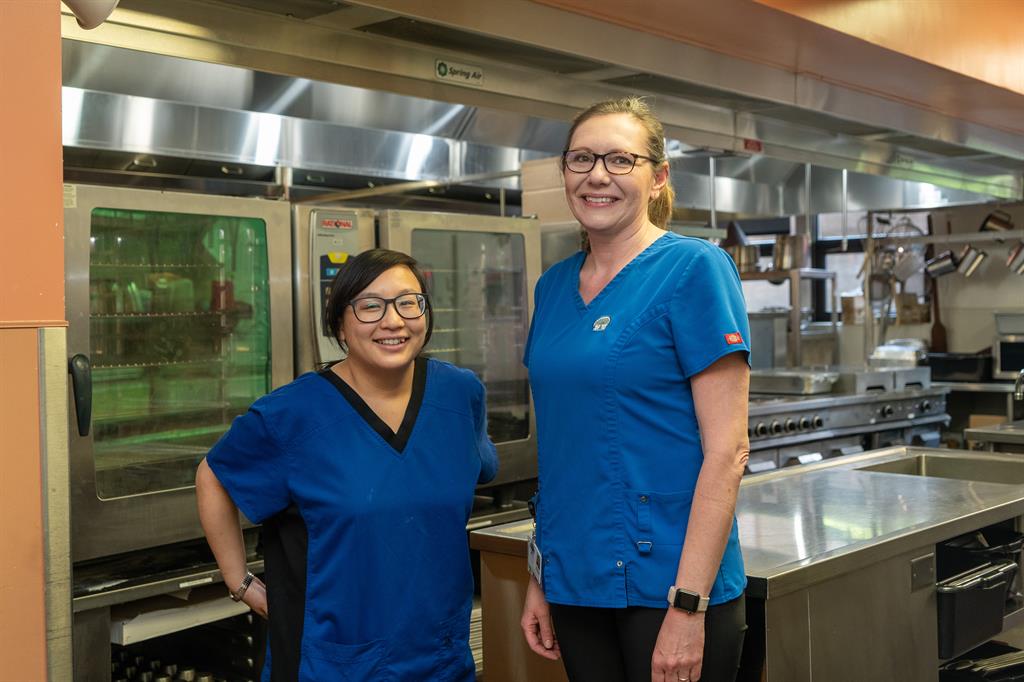 Helen and Michelle in the kitchen